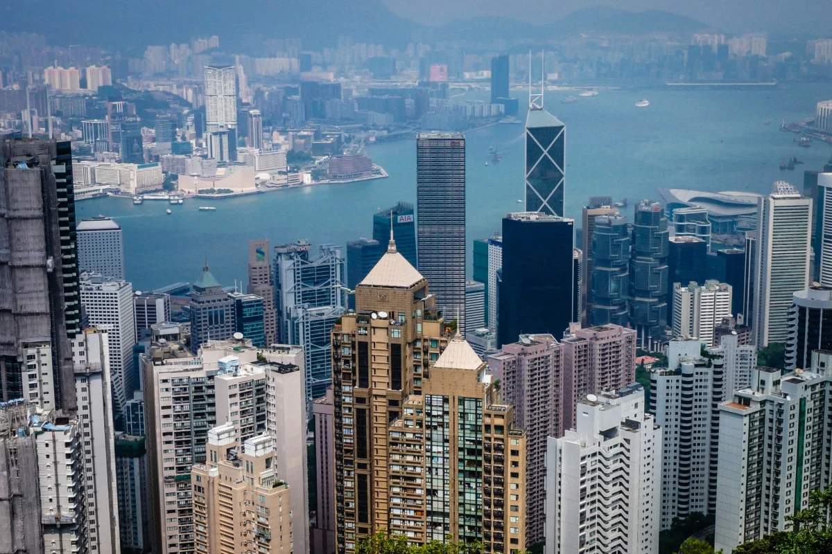 the best places to stay in hong kong victoria peak