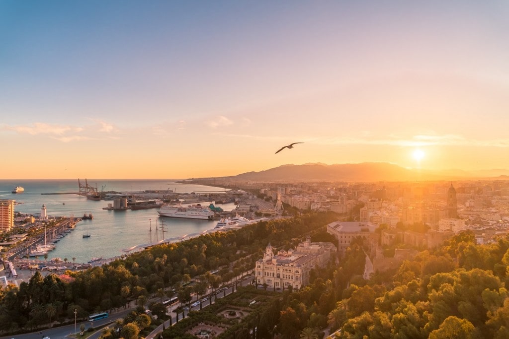 how much does it cost to go to spain