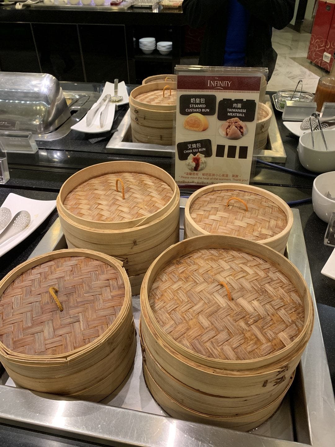 EVA Air Business Class Boeing 777-300ER Taipei to Bangkok Review dim sum