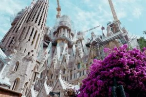 How much does it cost to go to Barcelona Sagrada Familia
