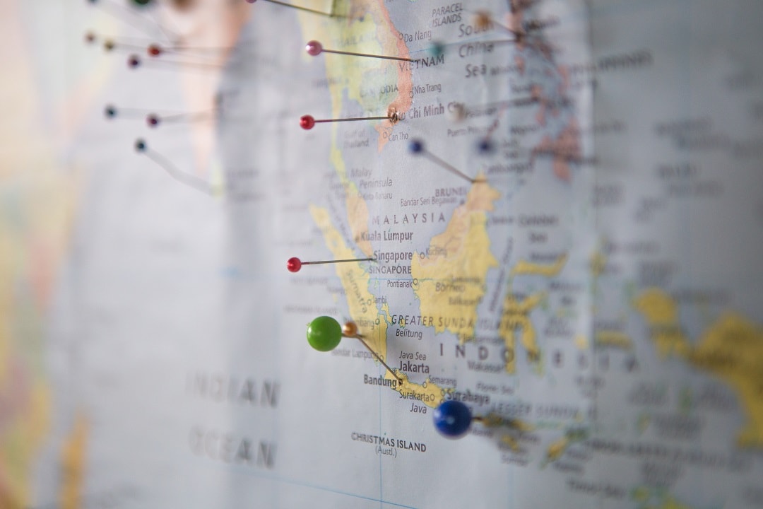 How to travel hack