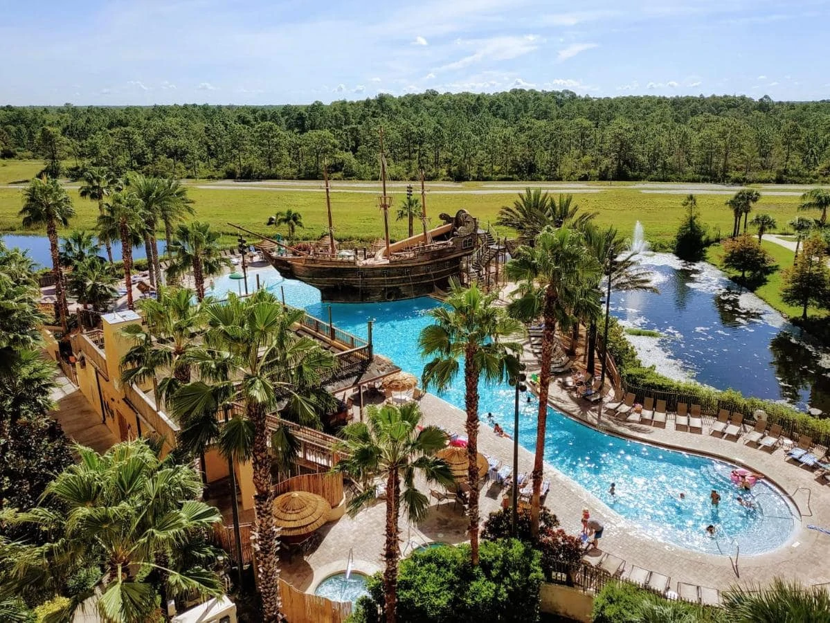 Hotels Near Universal Orlando - Lake Buena Vista Resort Village and Spa