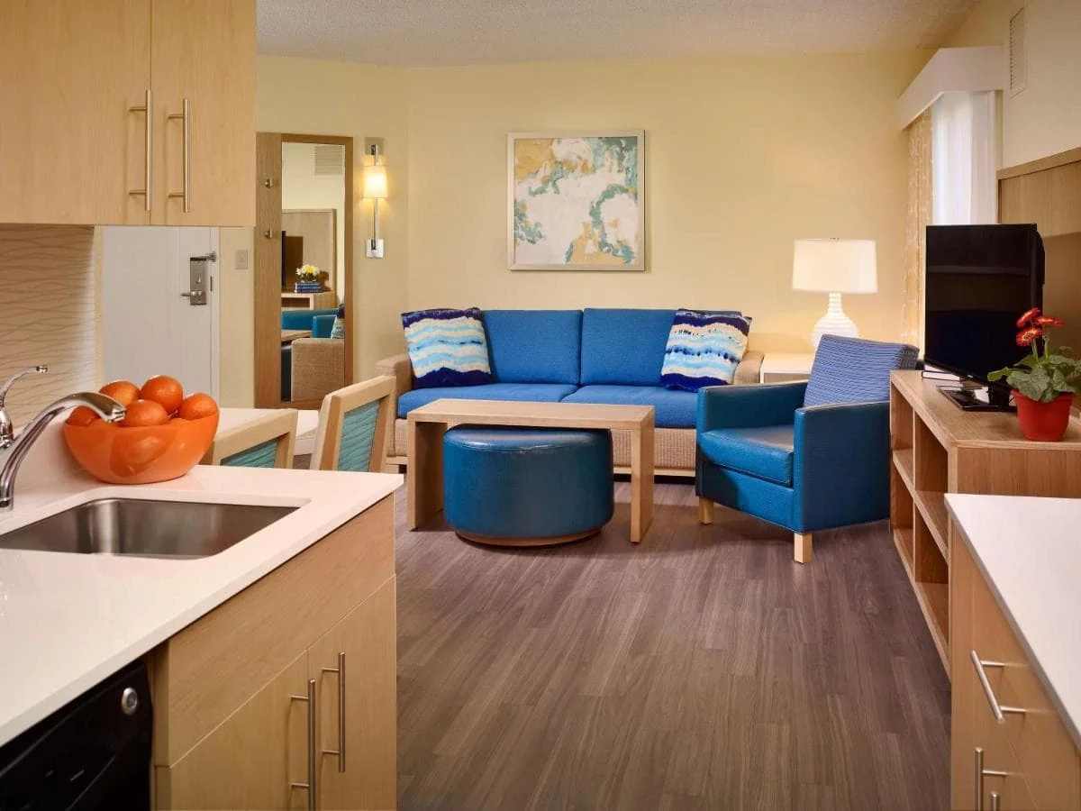 Hotels Near Universal Orlando - Sonesta ES Suites Orlando International Drive