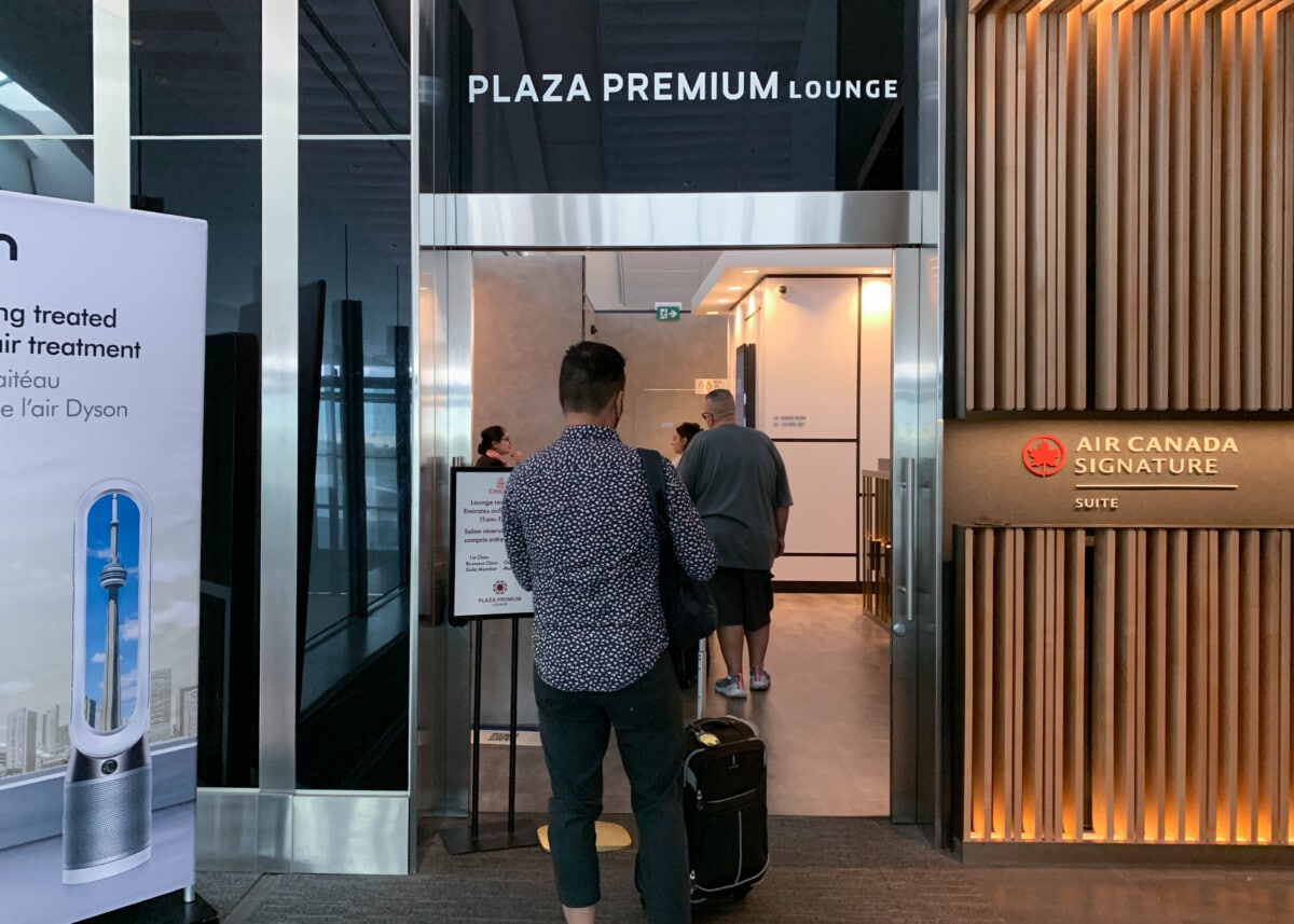 Emirates Toronto to Dubai review plaza