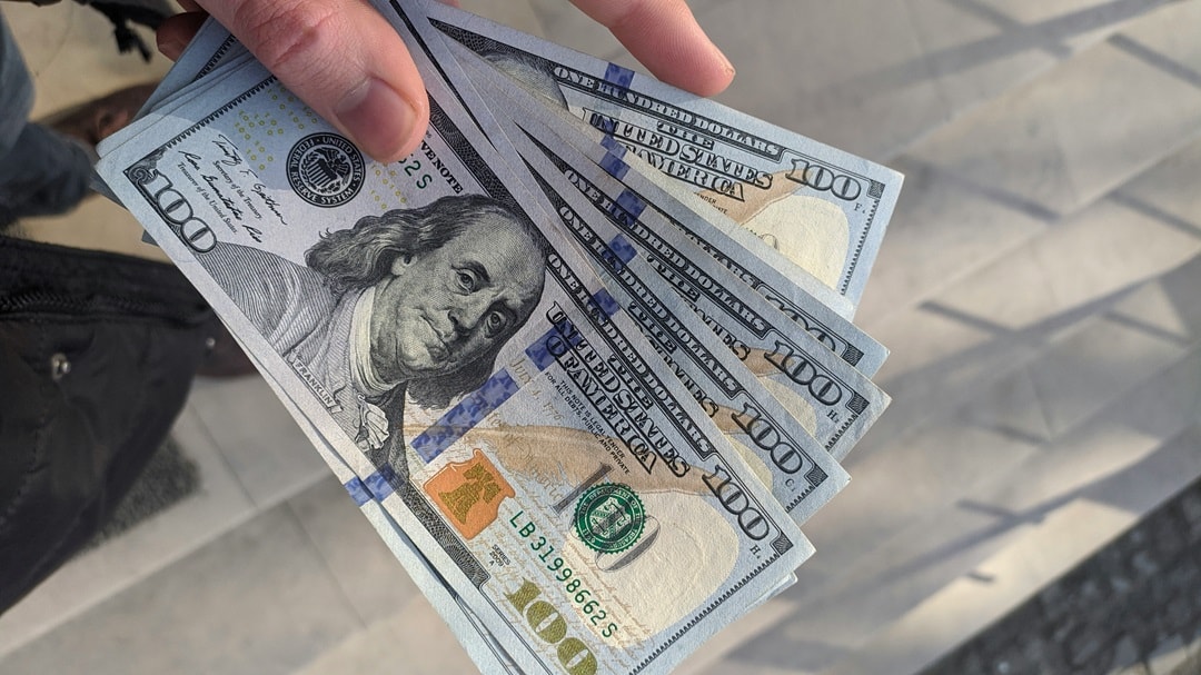 Why You May Wish to Own a U.S. Dollar Investment Account